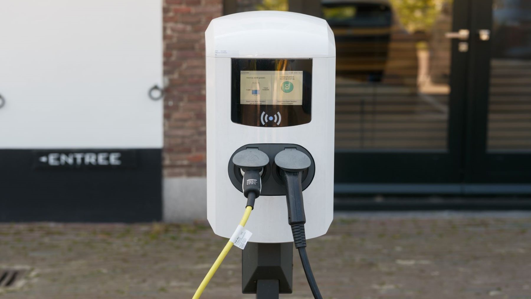 Cómo la inteligencia artificial está cambiando la recarga de coches eléctricos