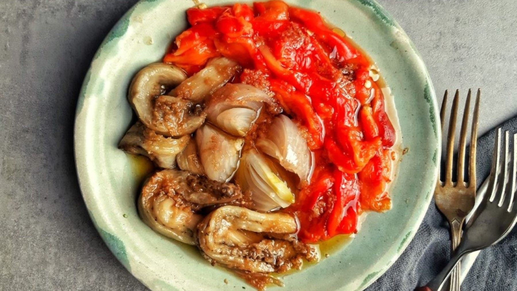 La escalivada ecológica que dispara el sabor natural y arrasa como receta saludable del verano