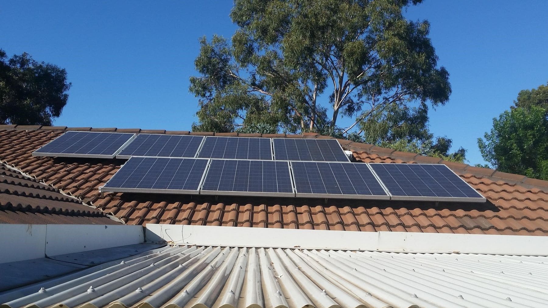 Badajoz impulsa placas solares en edificios municipales mediante nuevas instalaciones fotovoltaicas