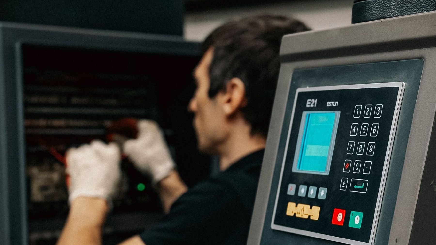 Leapmotor abre una planta de baterías en Zaragoza