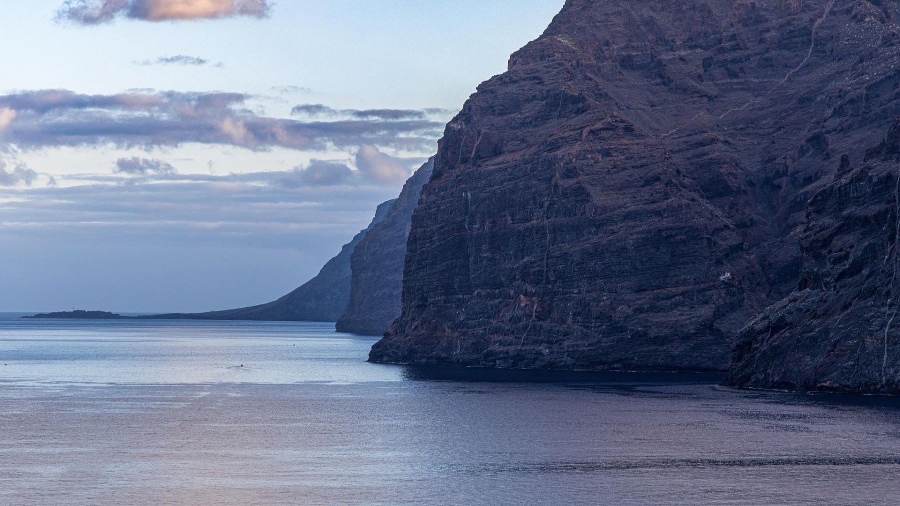 Tenerife frena el proyecto Underwater Gardens