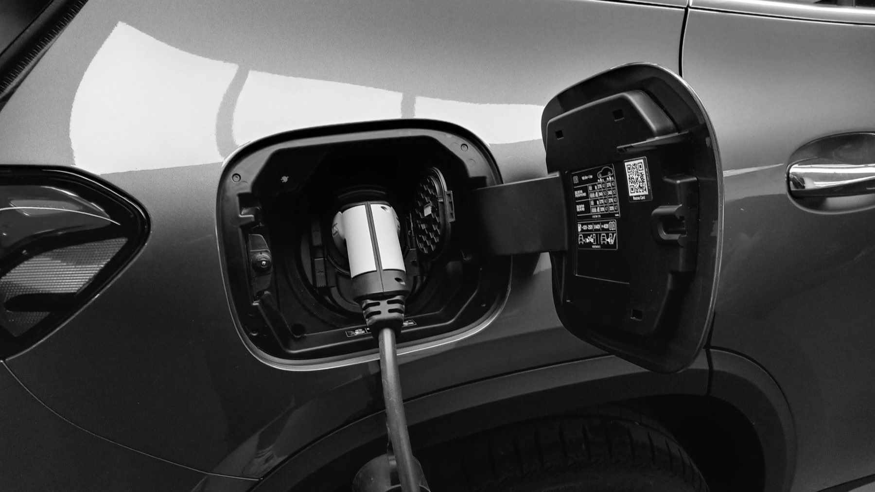 La tecnología que protege los cargadores de coches eléctricos desarrollada por la Universidad de Málaga