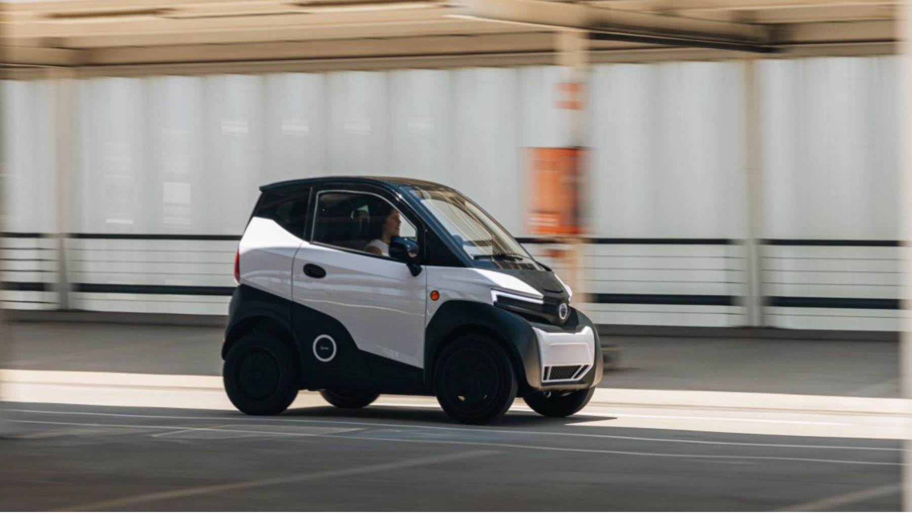 El configurador online del Silence S04 revoluciona la movilidad eléctrica urbana mostrando opciones de personalización del nanocar eléctrico
