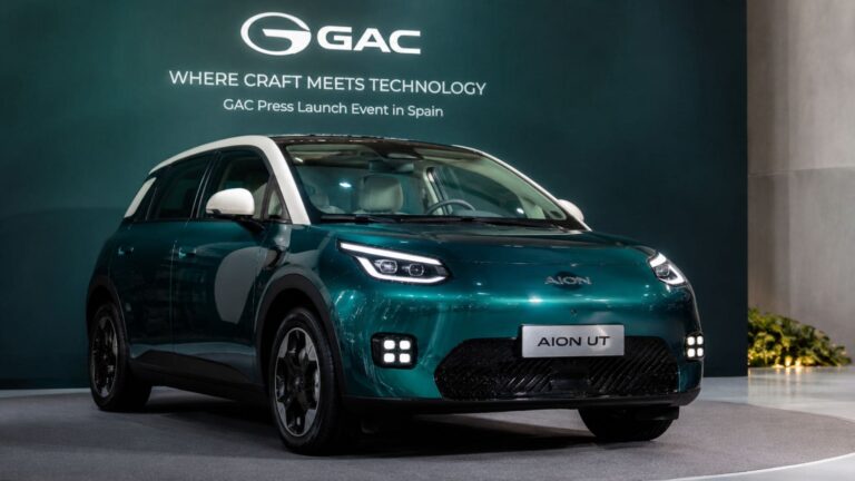 GAC AION UT presentado en España durante el lanzamiento oficial de la marca china de coches eléctricos