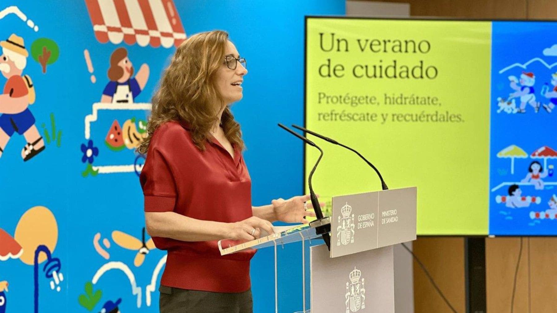 La ministra de Sanidad, Mónica García, presenta el Plan Nacional frente al exceso de temperaturas 2026 tras el récord de muertes por calor en mayo en España.
