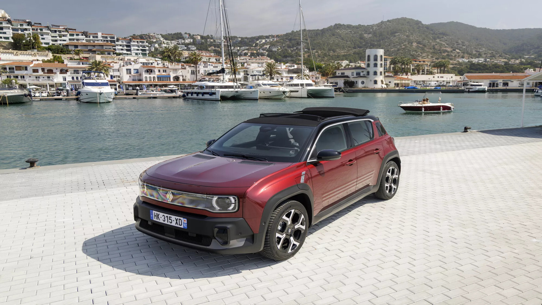 El nuevo Renault 4 eléctrico descapotable con techo de lona retráctil