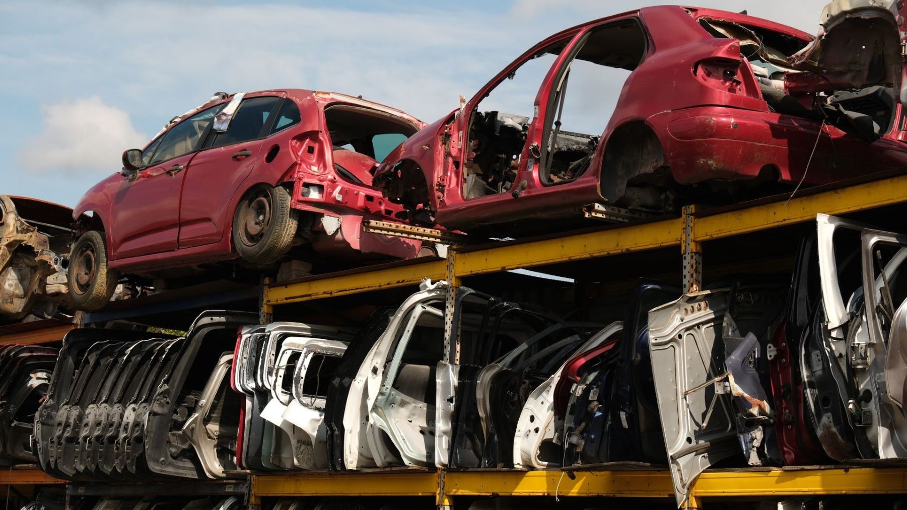 La UE impulsa el reciclaje obligatorio en los coches