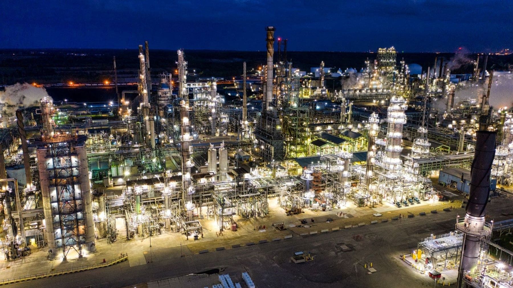 La mayoría de los españoles apoya que la industria pague por contaminar