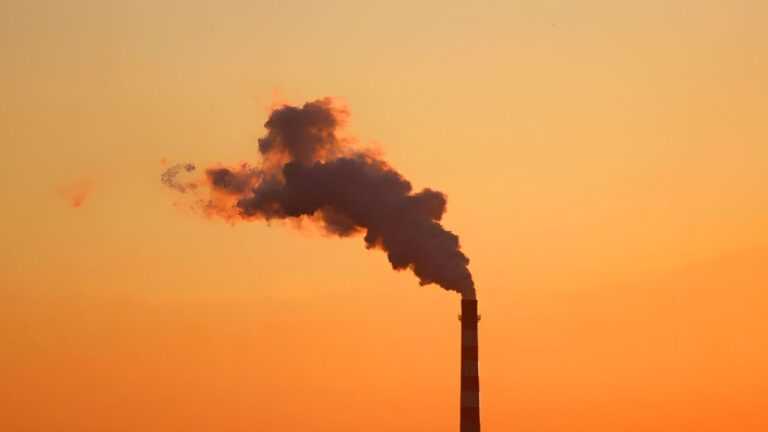 La ONU alerta de emergencia climática por los combustibles fósiles
