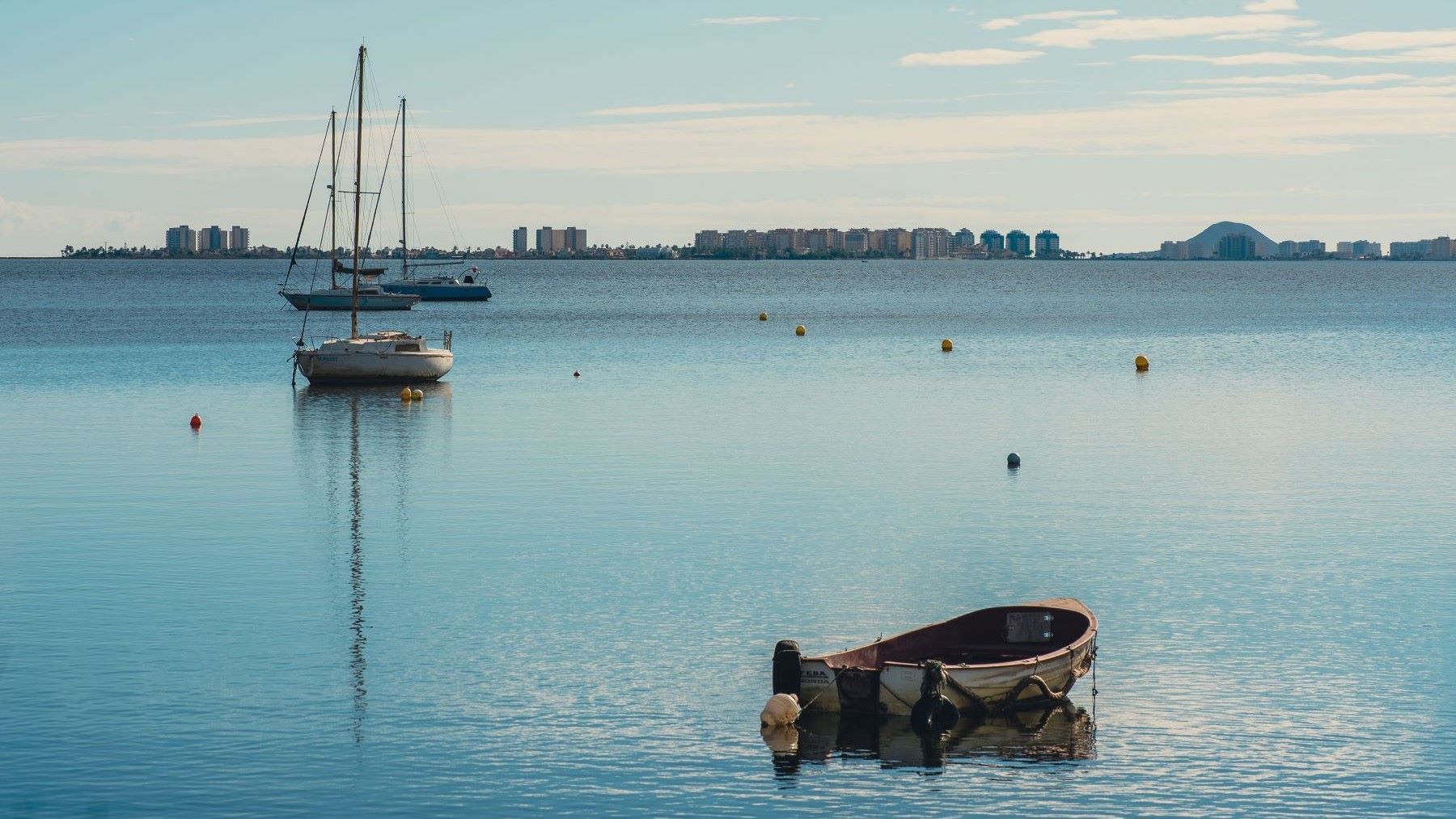 MITECO impulsa un sistema independiente para evaluar la recuperación del Mar Menor