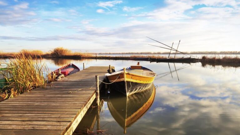 La Comunidad Valenciana impulsa las barcas eléctricas en sus parques naturales