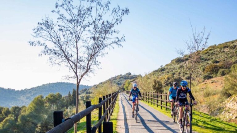 Andalucía desaprovecha miles de caminos públicos con potencial turístico.