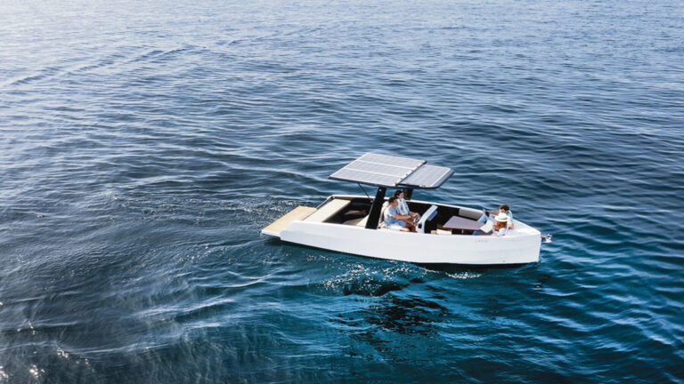 Euskadi impulsa barcos eléctricos solares