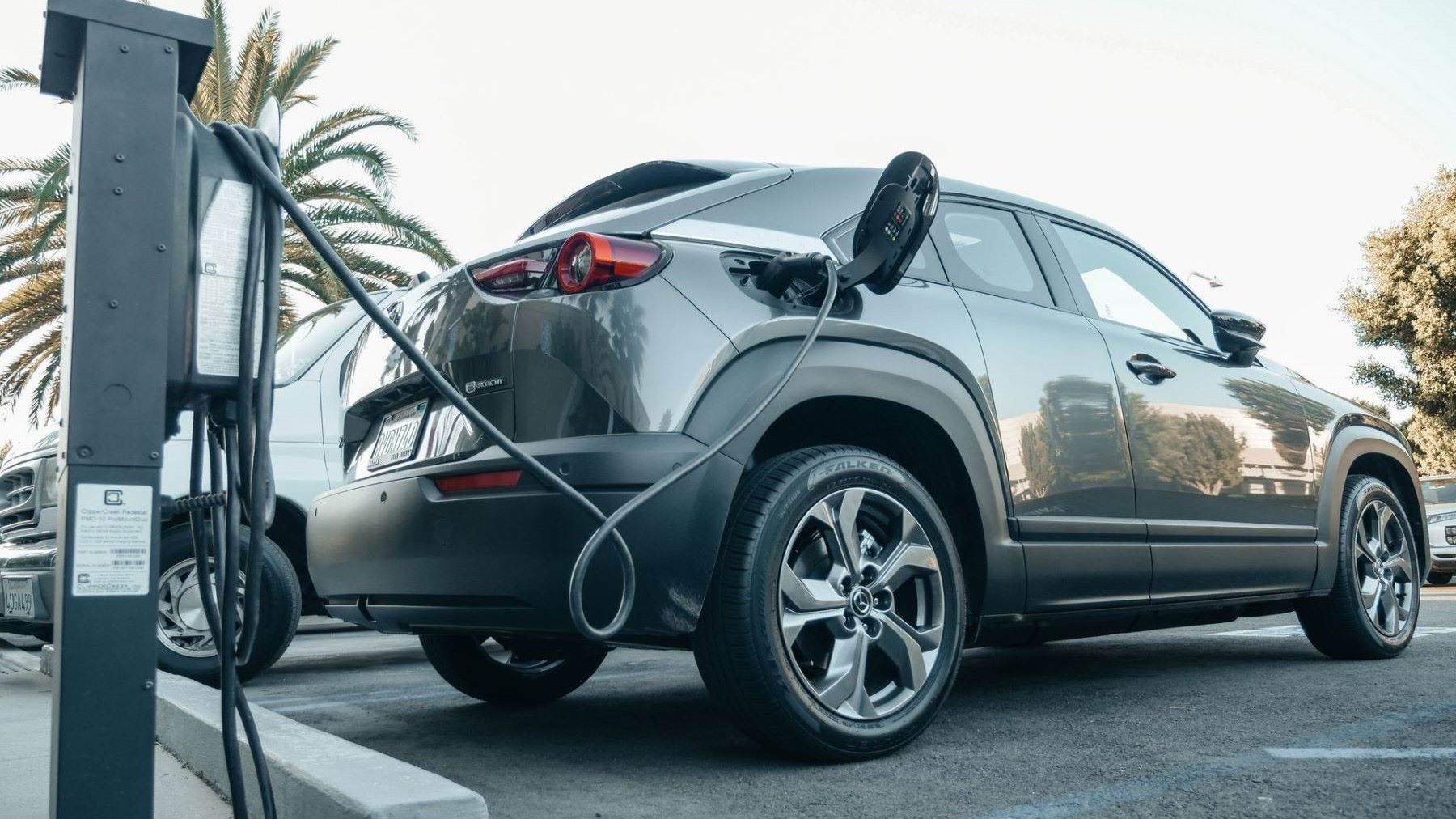 ayudas para vehículos eléctricos concedidas por Ivace+i en Valencia