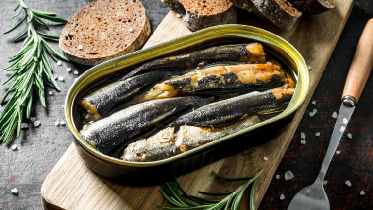 Detectan 81 contaminantes en peces del Mediterráneo destinados al consumo humano