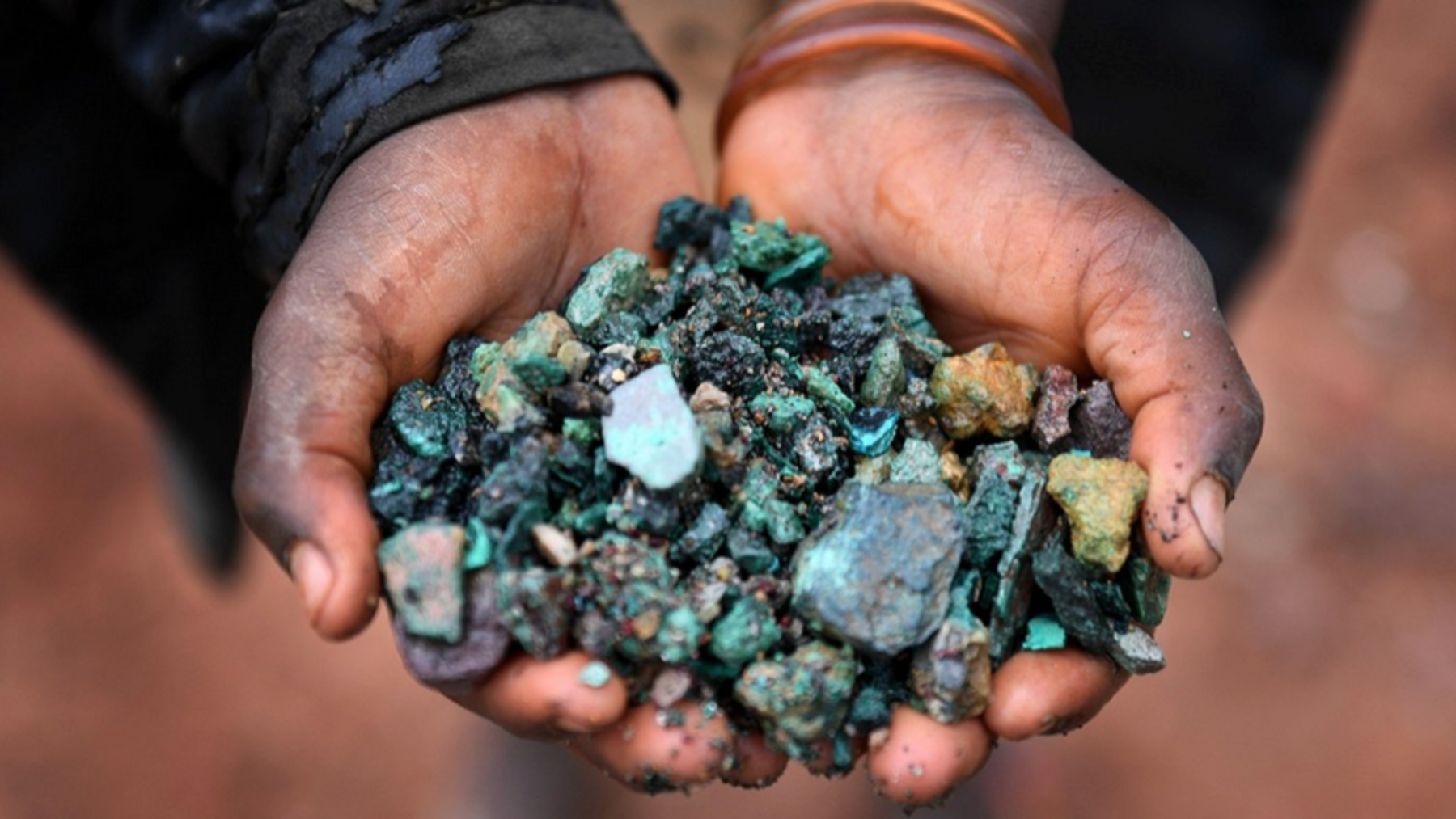 minerales críticos de los BRICS para la transición tecnológica