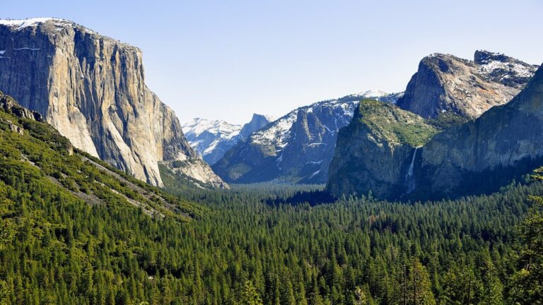 privatización del Parque Nacional de Yosemite ante el proyecto de una carretera para un desarrollo privado