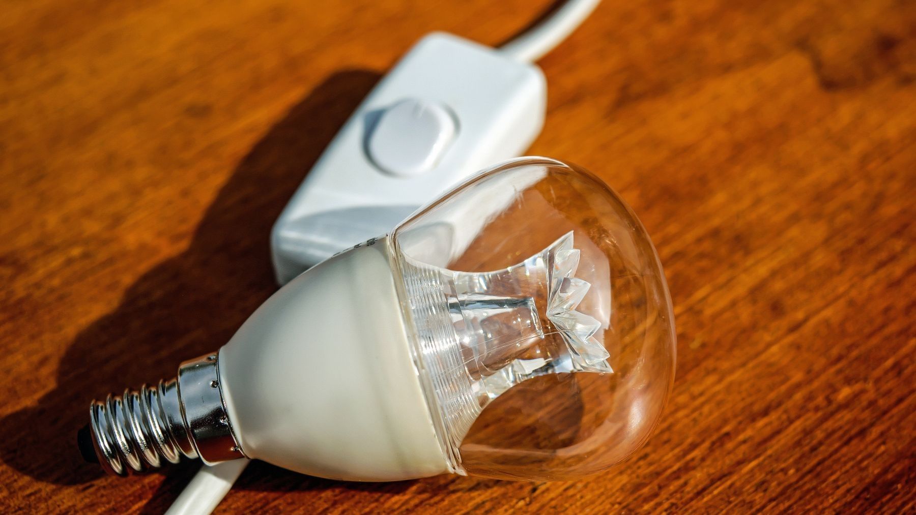 Día Mundial del Ahorro de Energía: ajuste del termostato para mejorar la eficiencia en casa