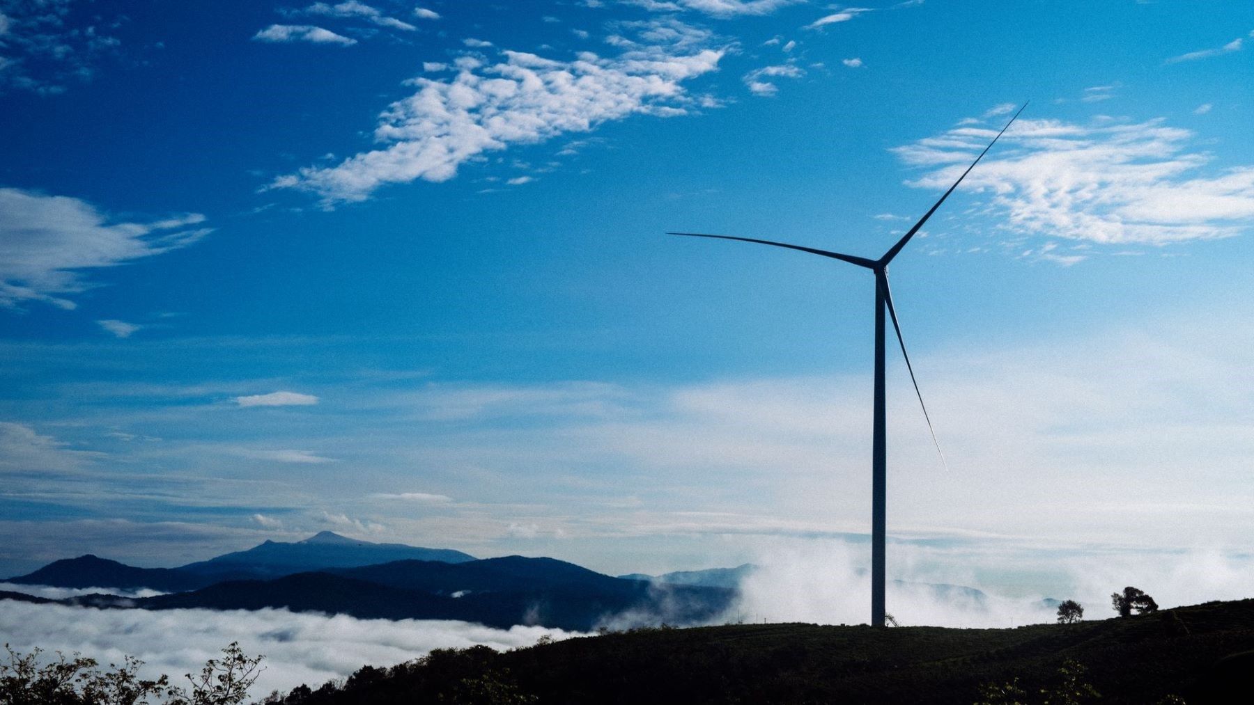 Representantes de Perú y la Unión Europea durante el encuentro sobre transición energética en Perú