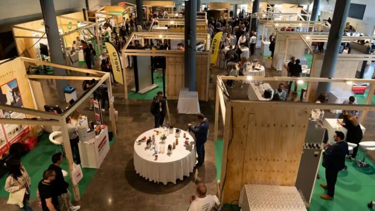 Viviendas Passivhaus diseñadas para reducir la demanda energética y mejorar el confort interior.