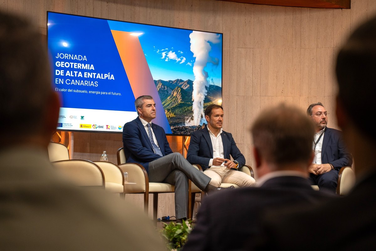 Jornada sobre geotermia de alta entalpía en Canarias celebrada en Santa Cruz de La Palma