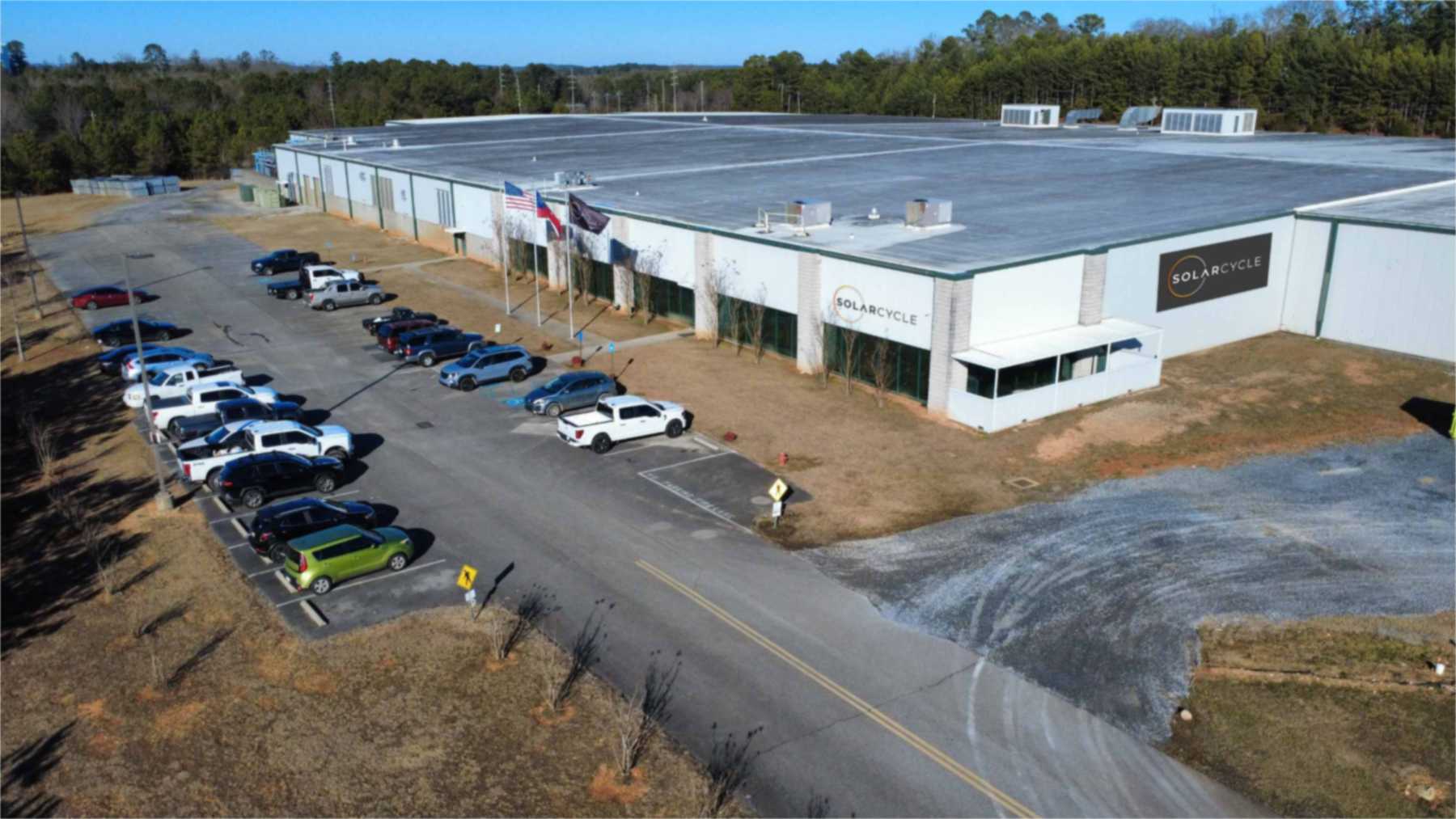Vista aérea de la planta de reciclaje de paneles solares de SOLARCYCLE en Cedartown (Georgia)